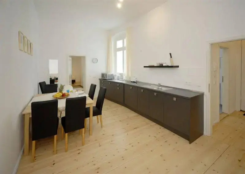Old Town Apartments Metzer Strasse