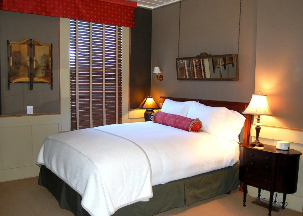 TouVelle House Bed and Breakfast