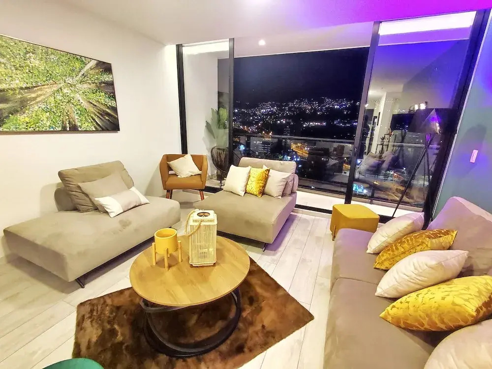Luxury Carolina Quito Coliving Ecuador