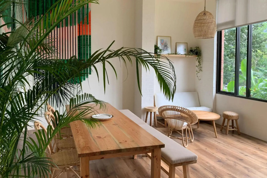 La Boheme, Rooms and Coffee
