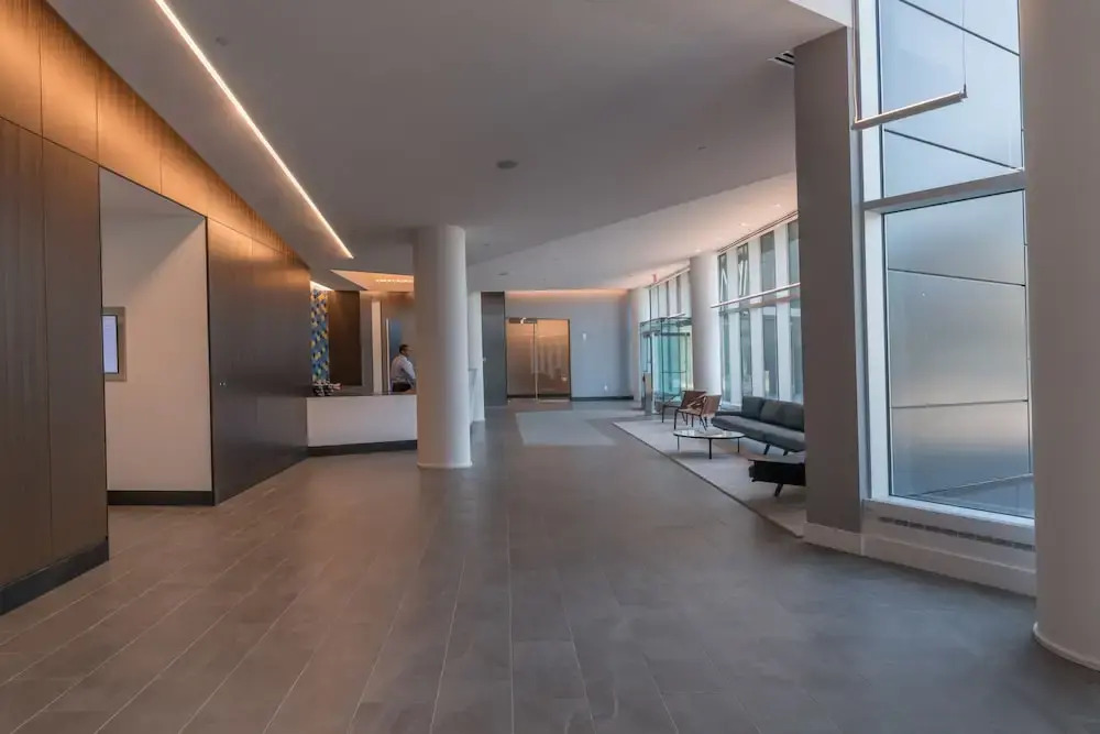 Home Away Luxury Apartments at Warren