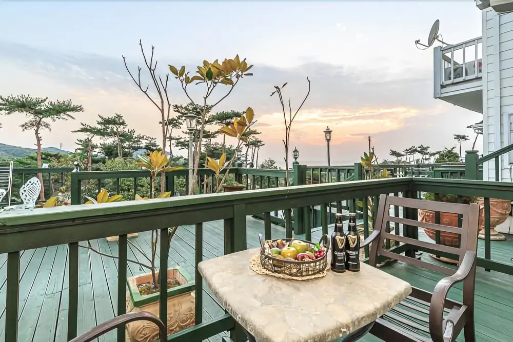 Taean Hilmare Pension
