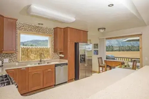 Ala Wai BoulevardApartment 10