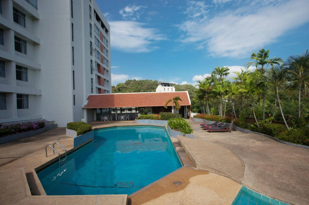 Phuket Merlin Hotel