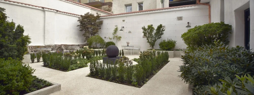 Hotel Maribor & Garden Rooms