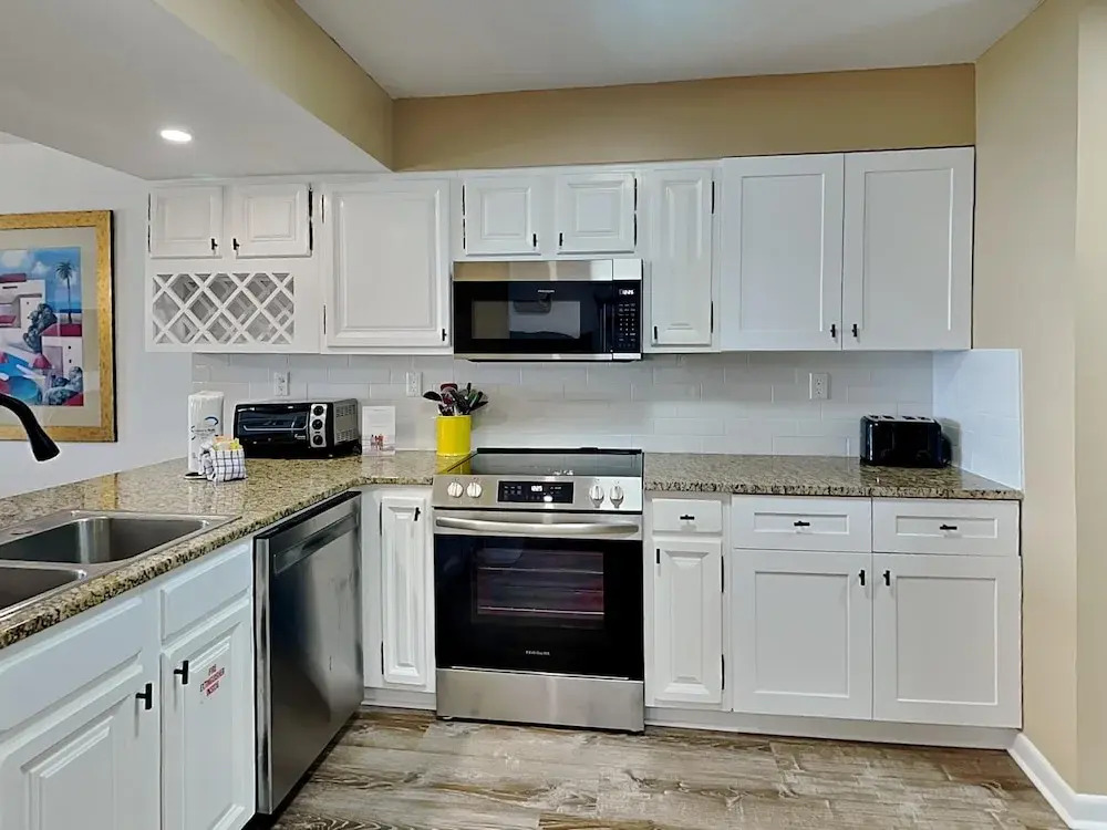 Emerald Towers II by Southern Vacation Rentals