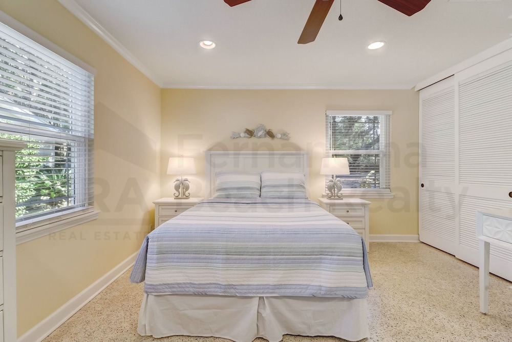 223 Lighthouse Circle