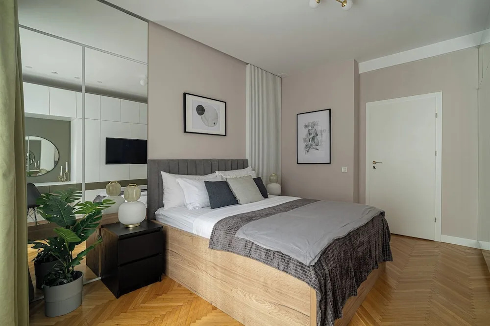 Urban 1BR Loft Residences - Modern Comfort in Bucharest Center
