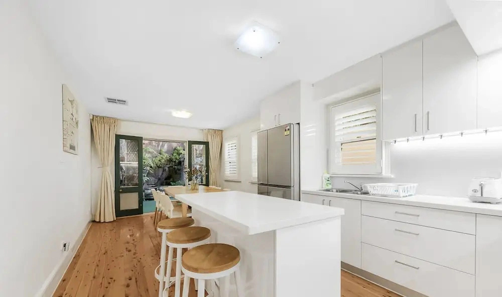 Metawise Luxury 3BR Terrace in The Heart of Sydney