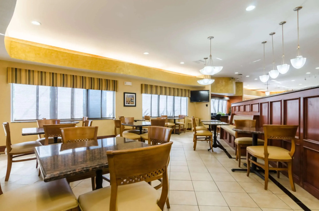Comfort Suites Salina South