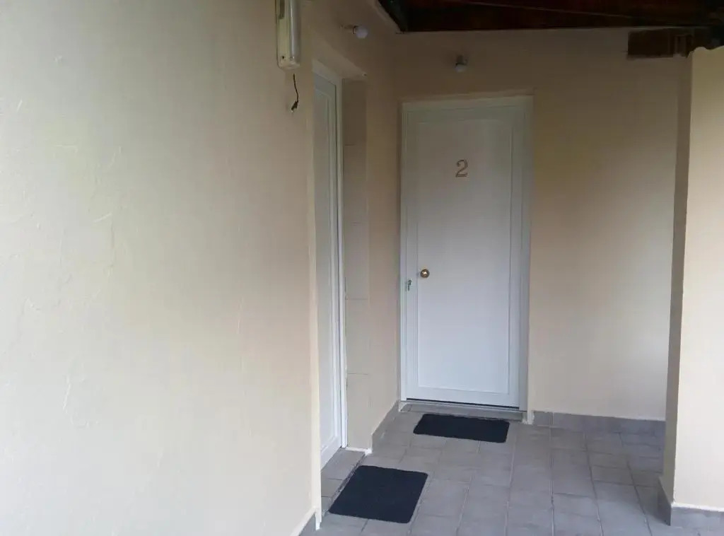 Varagoulis Giannis & Lenas Apartments