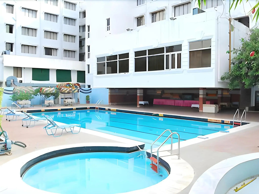 Breeze Residency