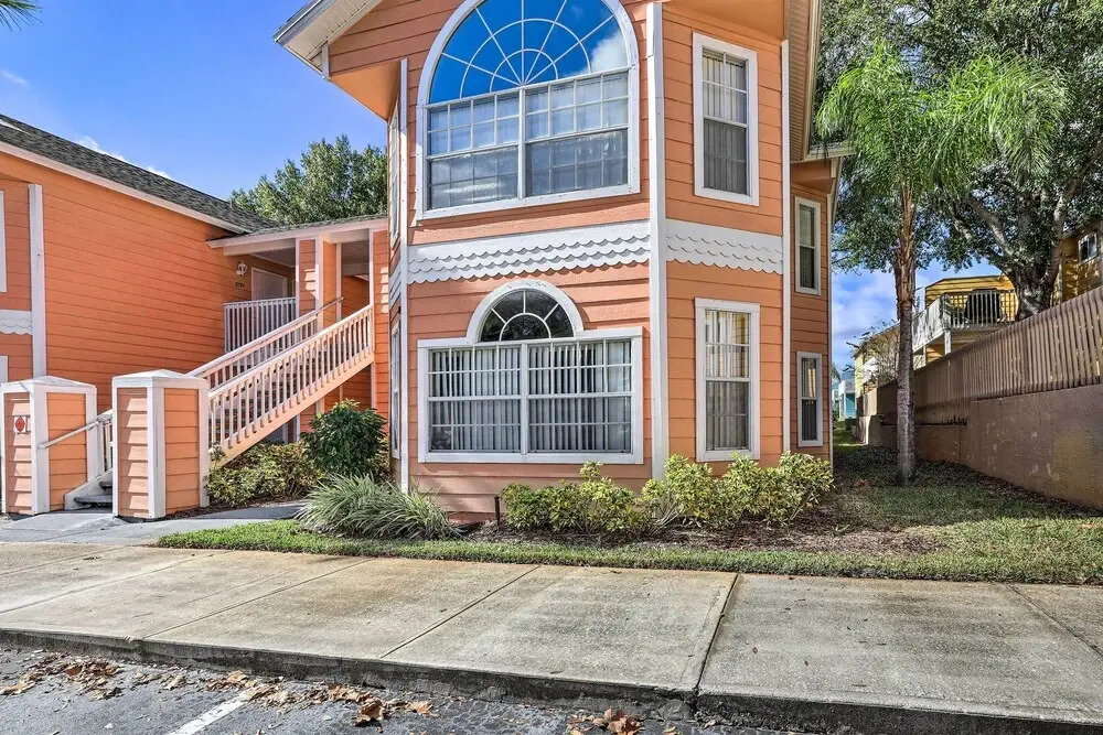 Bright Kissimmee Condo < 6 Mi to Disney World