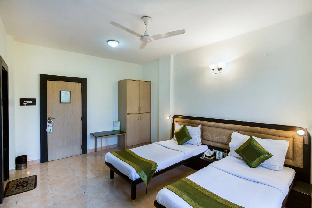 Treebo Premium Niraali Executive, Hinjewadi