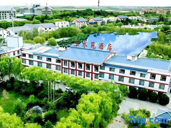 Zhangye Yushuiyuan Hotel.  Lushuiwan Resort Ganzhou Fucheng Store.