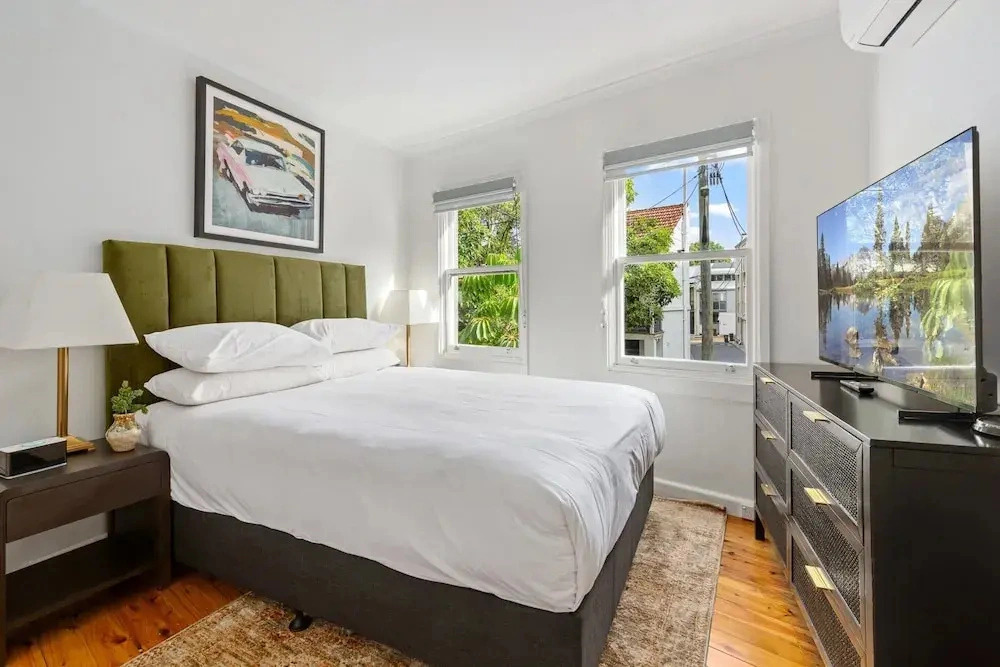 Charming 2-bed Terrace in the Heart of Surry Hills