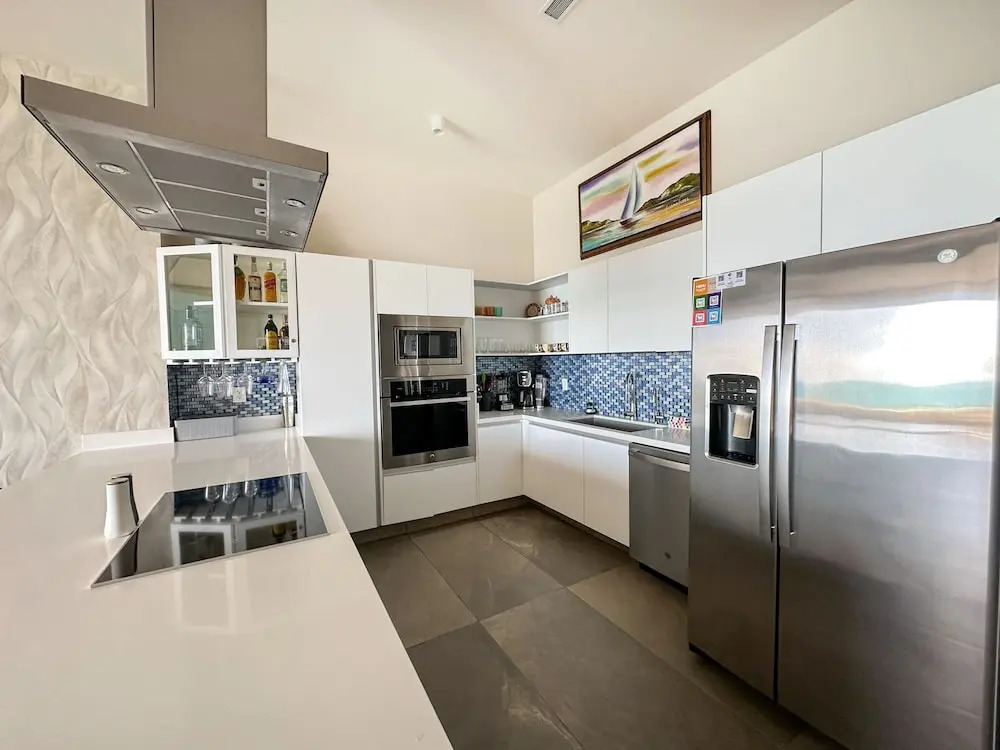 Beachtop Haven 2BR Condo at Iconic Sandy Beach