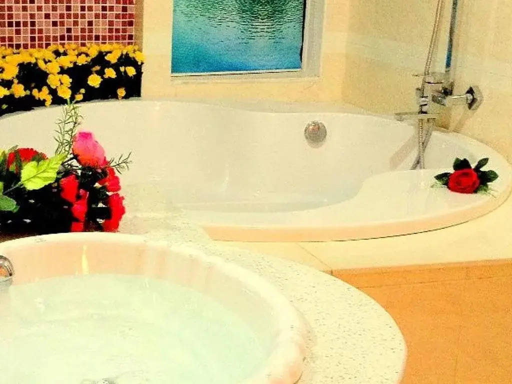 Ha Oanh 2 Hotel
