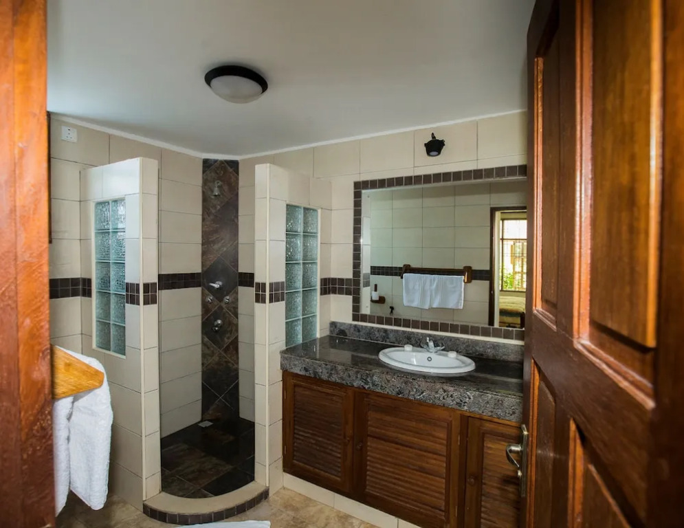 Diani Pearl