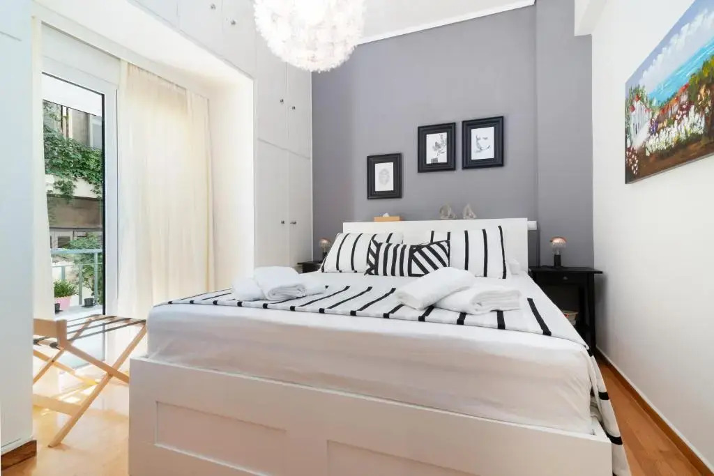 Athena by Heloni Apartments