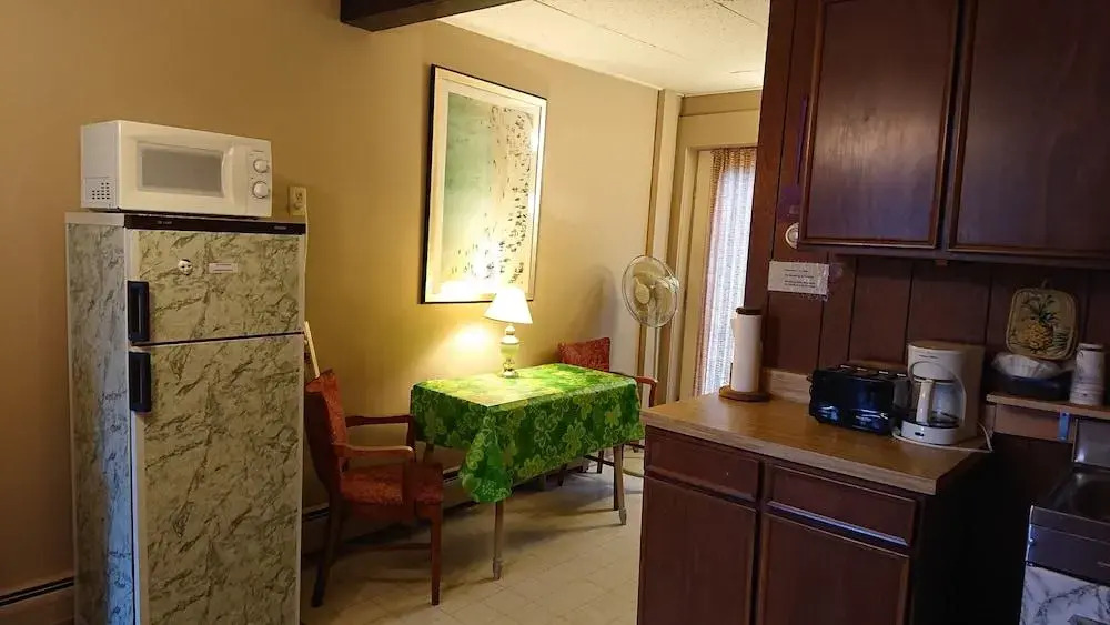 brookside motor inn