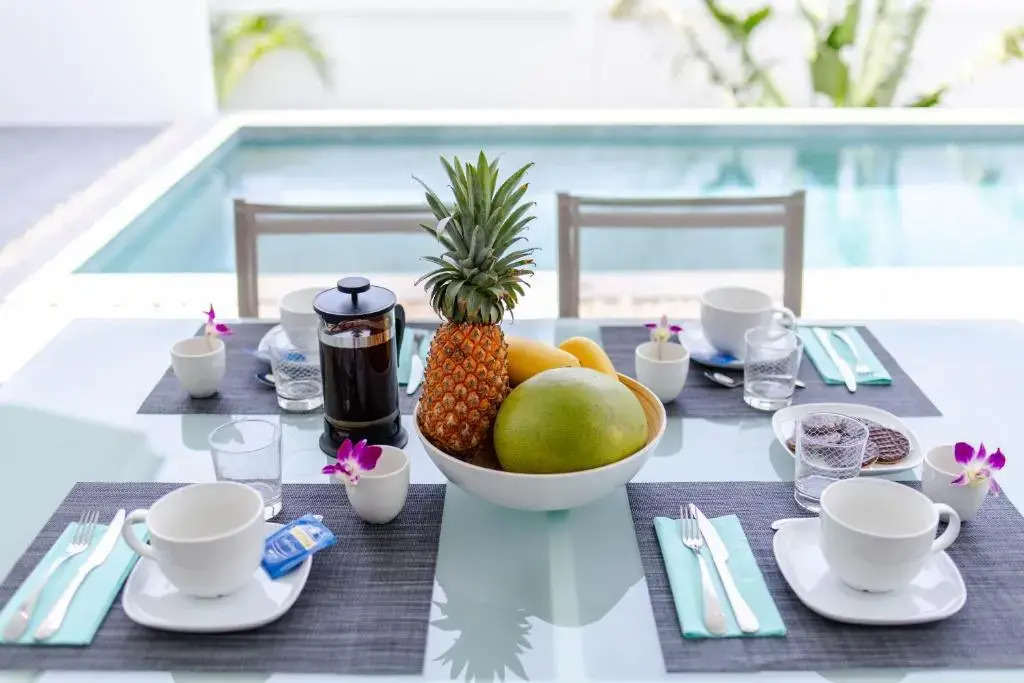 Villa Nirvana 3 Br, 500m from the beach