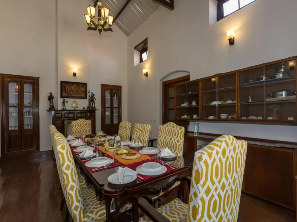 SaffronStays Milton Abbott Estate - 2BR colonial-era bungalow with garden, golf course views & bonfire nights near Ooty Golf Club