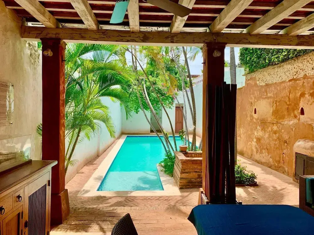 Paseo Colonial - Sabbatical #1