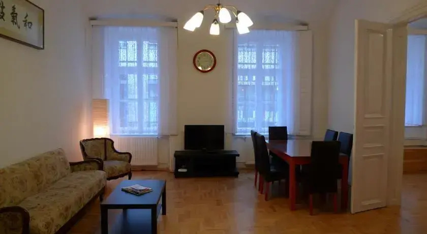 Iris Residence