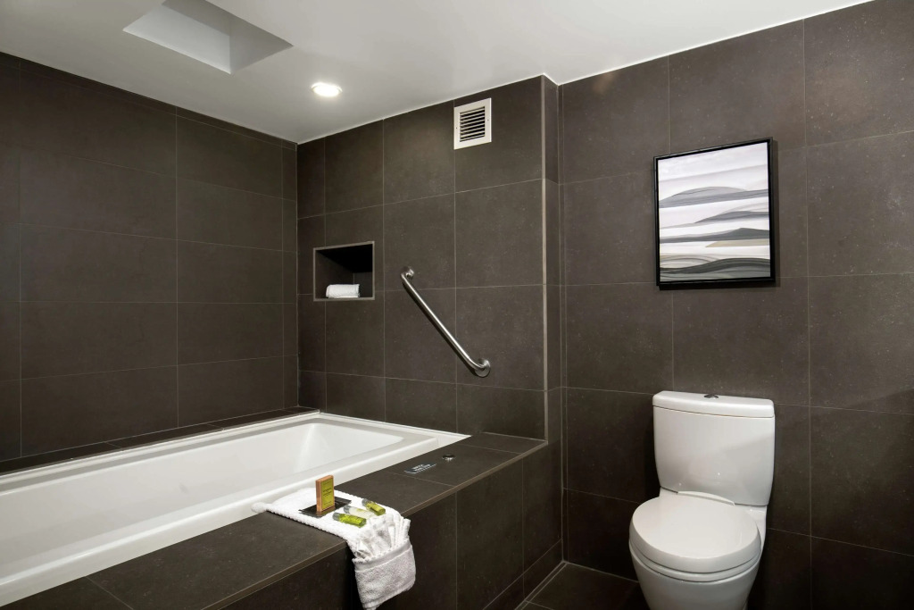 DoubleTree by Hilton Monrovia - Pasadena Area