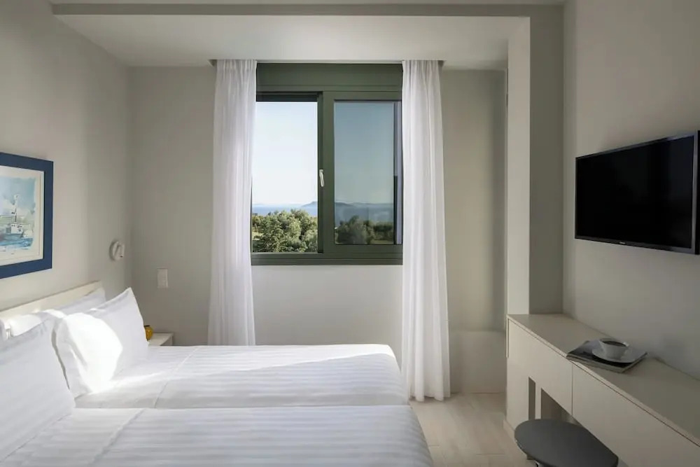 Olive Grove Suites - Villas with private pool and garden