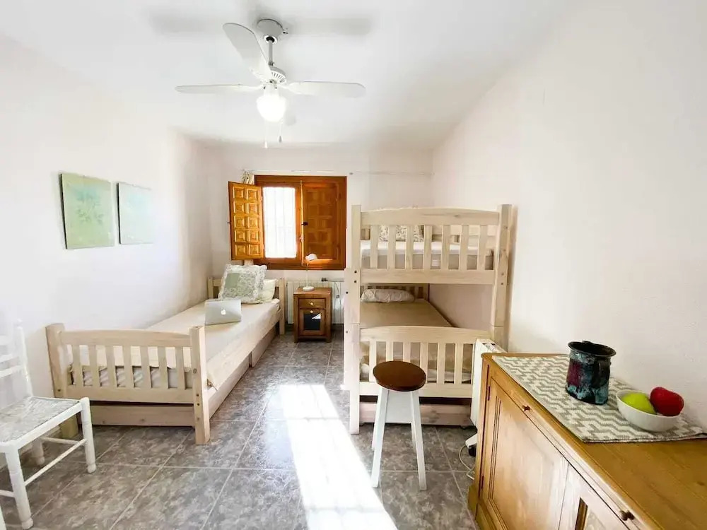 Charming Rural House And Pool 7 Min From The Beach