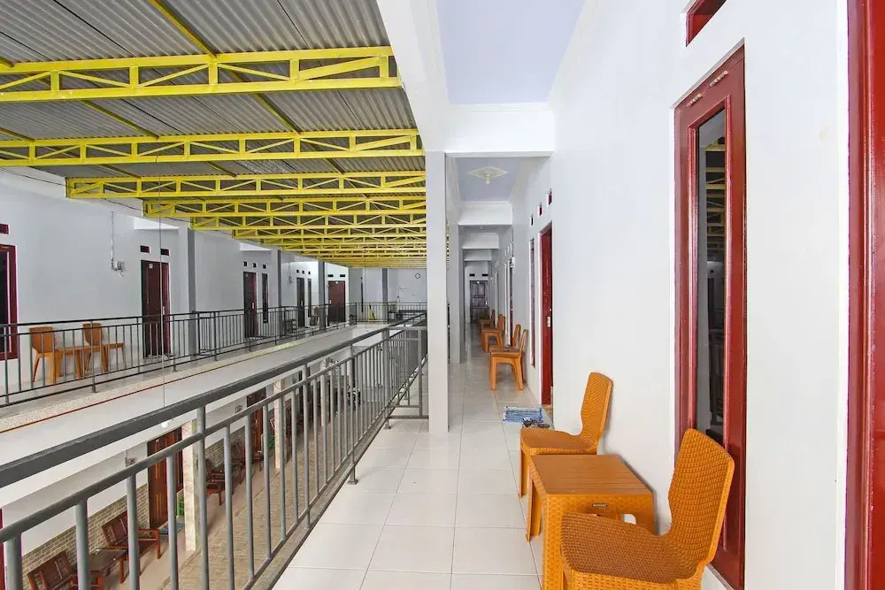 Hotel Grand New Si Jago Mitra RedDoorz