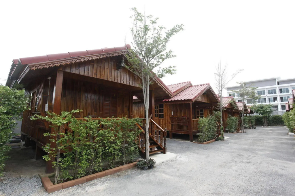 Hua Hin Lap Lae Resort