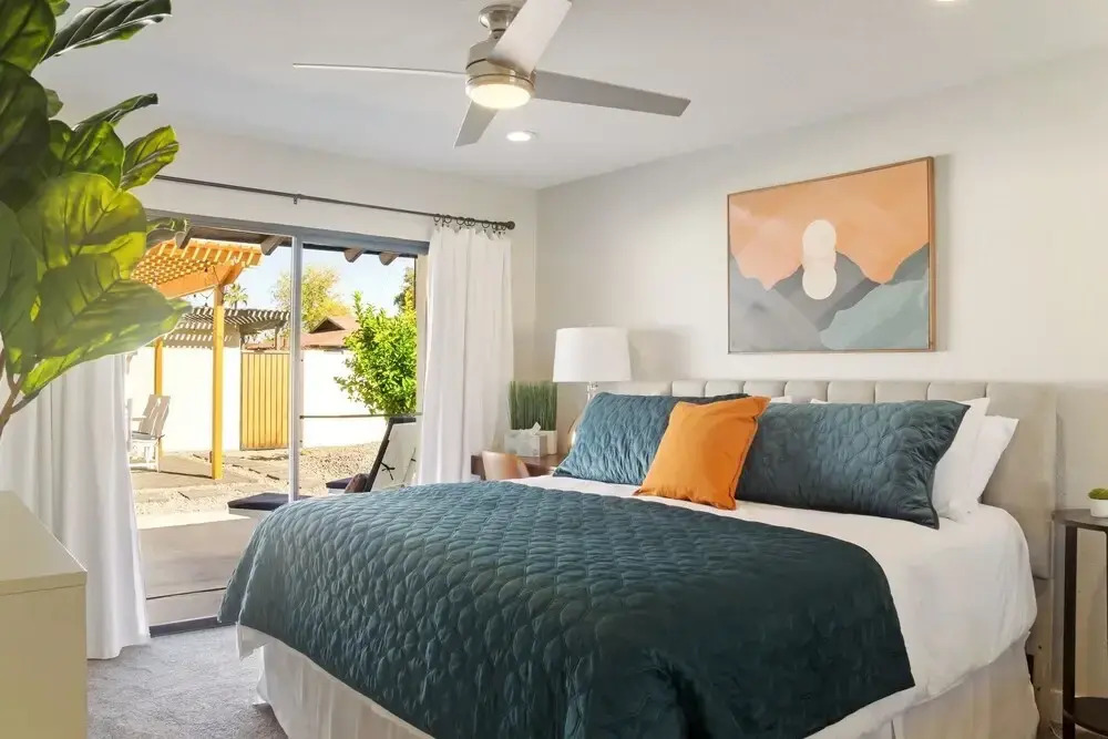Fairmount House - Modern & Sophisticated With Large Backyard 3 Bedroom Home by Redawning