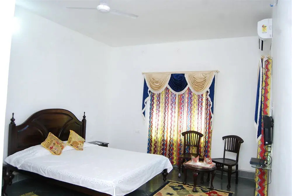 Chandra Hill Resort