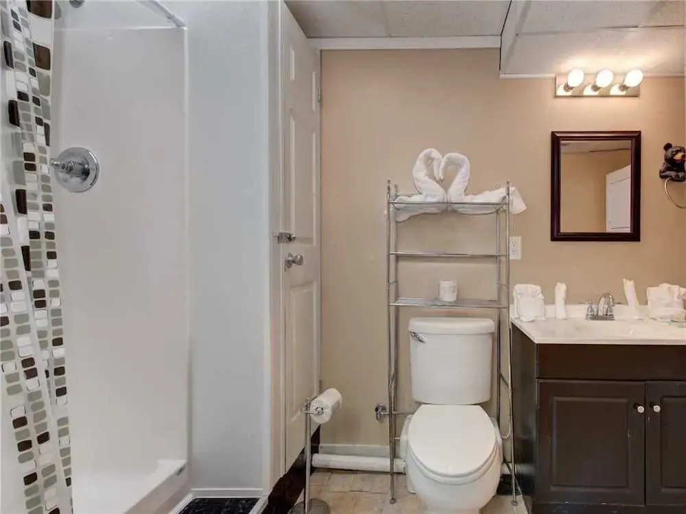 Peanuts Hideaway, 3 Bedrooms, Hot Tub, Fire Pit, Sleeps 10