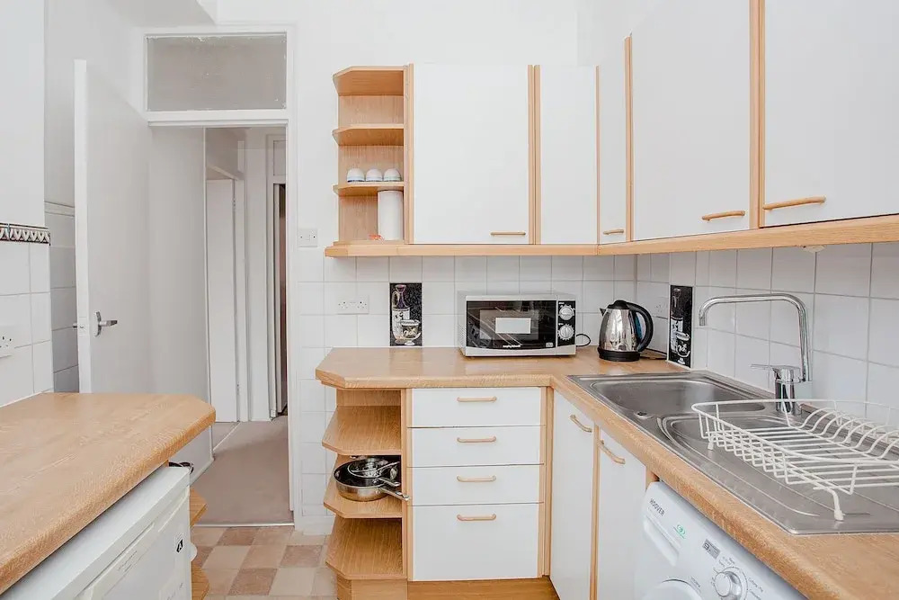 Bright 2 Bedroom Apartment Near Regents Park