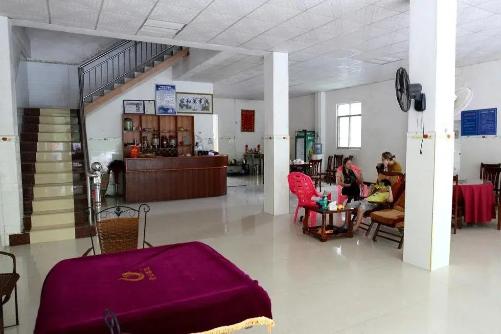 MingShi Red Bean Restaurant HomeStay