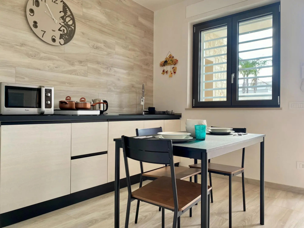 Brand new apartment in Monopoli, private pool, private parking, suitable for couples-Allegria Pool House