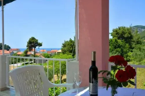 Apartment With Sea View 3558-3