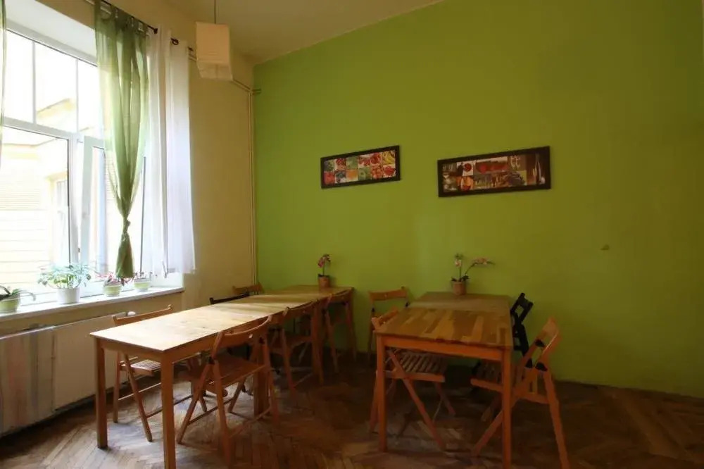 Hostel Yellow