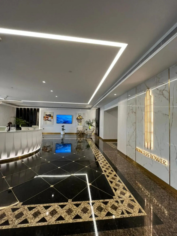 Dubai Marina - Princess Tower 6710