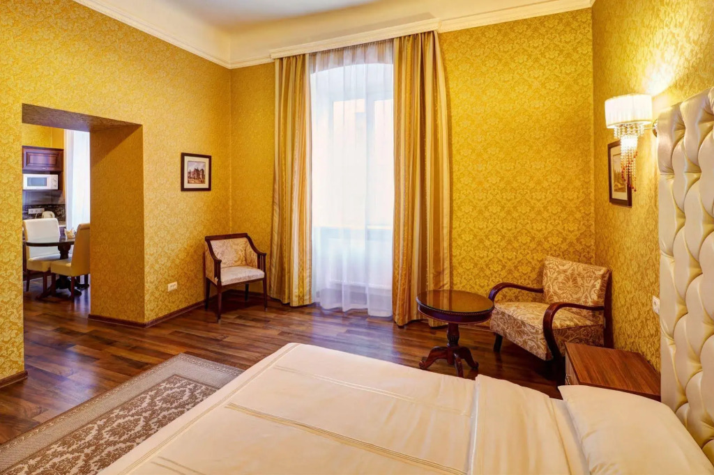 Apartments Leopolli near Opera House