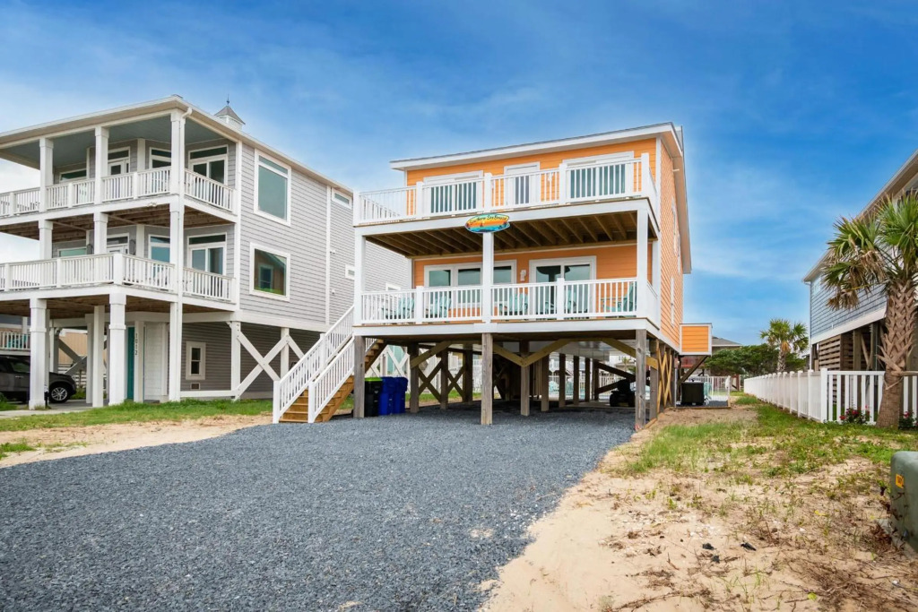 Southern Seabreeze by Oak Island Accommodations