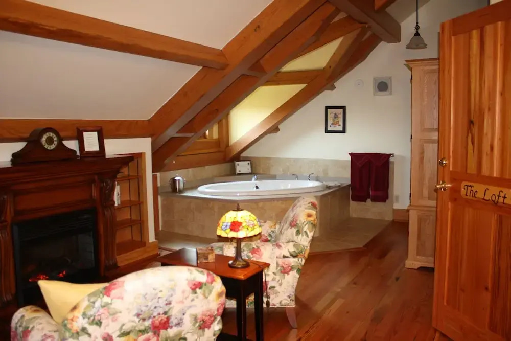 Sacred Clay Inn