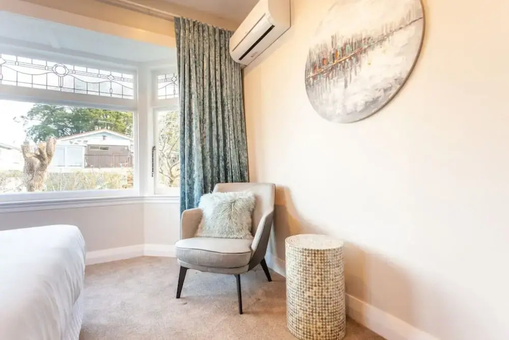 Sunny & Spacious Character Villa