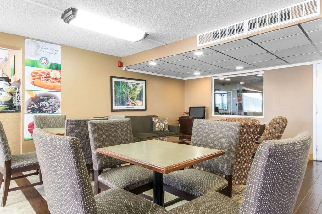 Quality Inn & Suites Horse Cave - Cave City