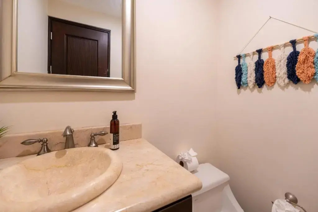 Bocaraca 2 - Luxury 2 BR Condo