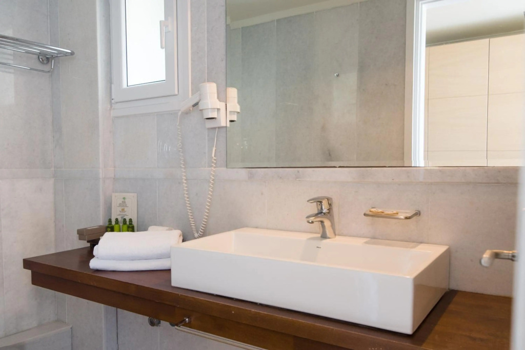Antinea Suites Hotel & Spa